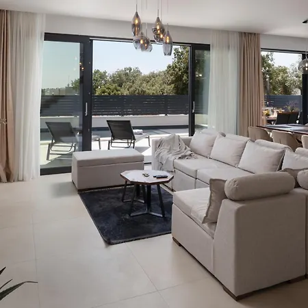 Barbara Villa Pakoštane