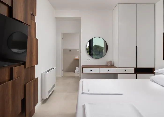 Barbara Вилла *